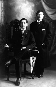 Brothers Mantsuchi and Sojuro Nakamura, in the early 1900s